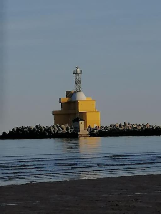 Orizzonte Marino - Giallo: Angolo Solare Verso La Laguna, Cod027044-Loc-01086 Каваллино Экстерьер фото